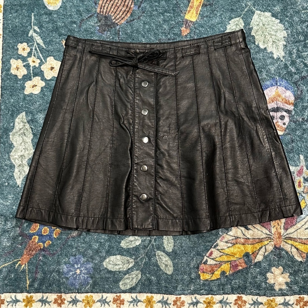 Free People Black Faux Leather Snap Front Mini Skirt with Bow Belt Size 12